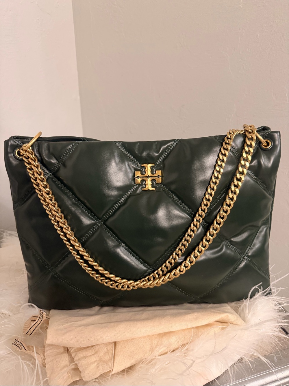 Tory Burch Kira Diamond Quilted Leather Shoulder Bag Large Green /Gold Chain